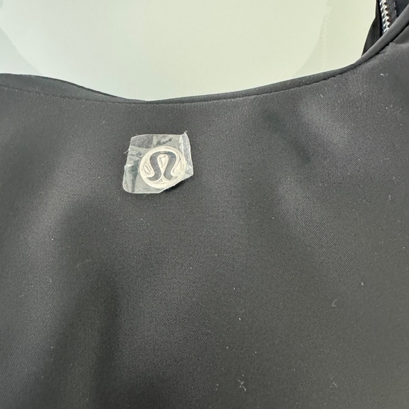 Lululemon Black City Essentials Shoulder Bag~NWT - Picture 3 of 7